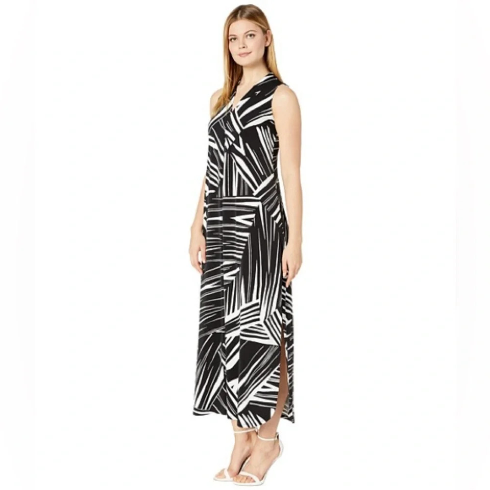 Tommy Bahama
Bangle Stripe Maxi Dress Sleeveless Sz : S